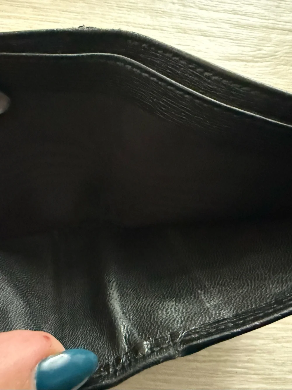 PRELOVED Gucci Black Leather Men's Bi-Fold Wallet